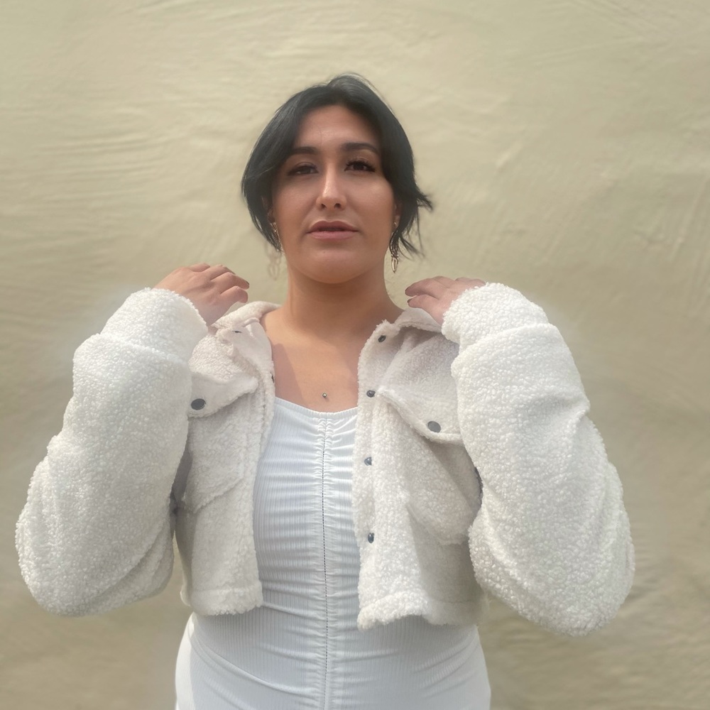 Cropped teddy jacket 🧸 - Picture 3 of 9